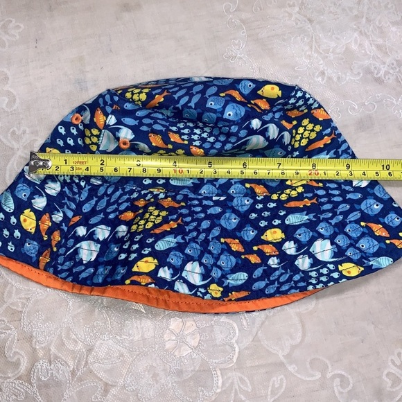 U V Skinz Baby Reversible Sun hat/bucket hat orange/blue with fish - Picture 11 of 11